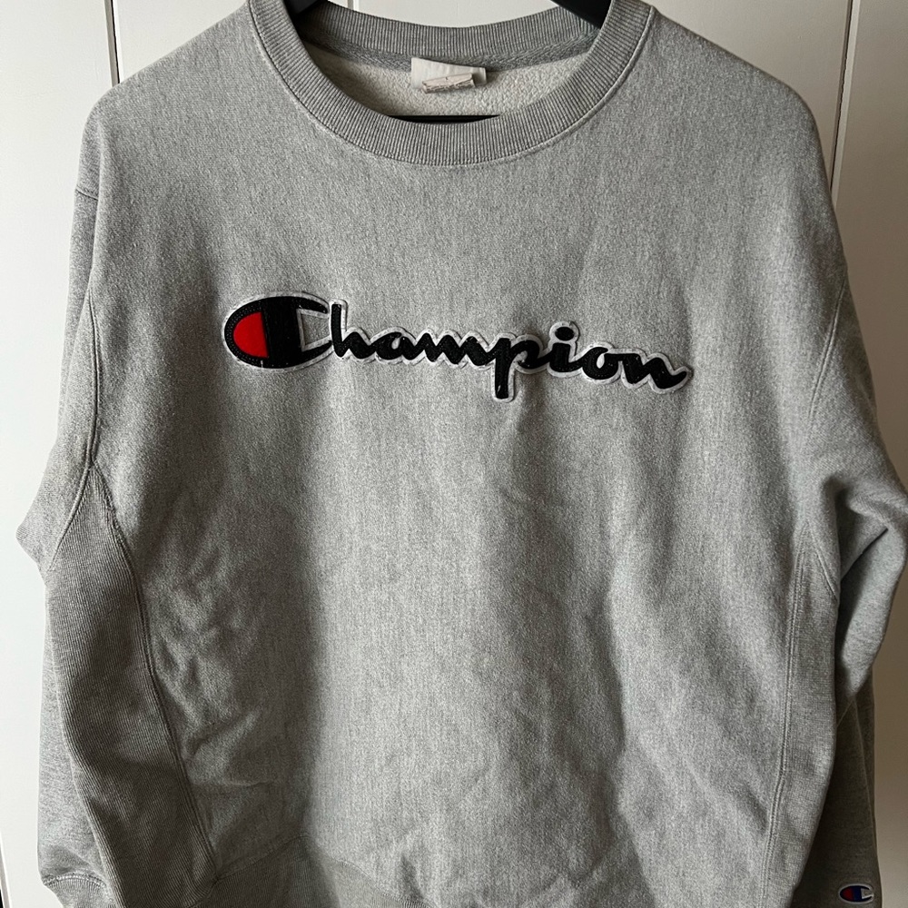 Champion crew neck. Lightly worn.